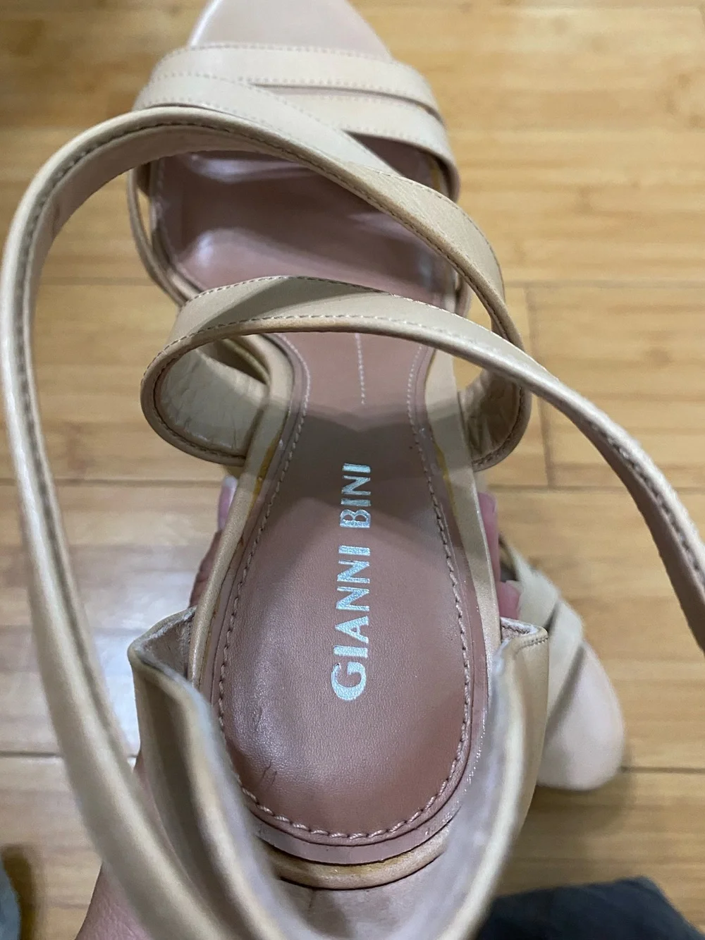 Gianni Bini Josilee Nude Strappy Wedge Sandals Size 8.5 Neutral Leather Look
